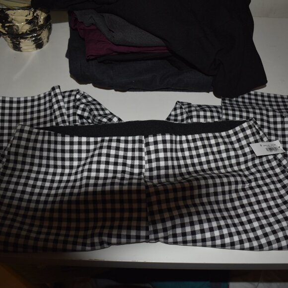 NWT - Black and White Checkered Pants - Sz 16 - Old Navy - Picture 3 of 3
